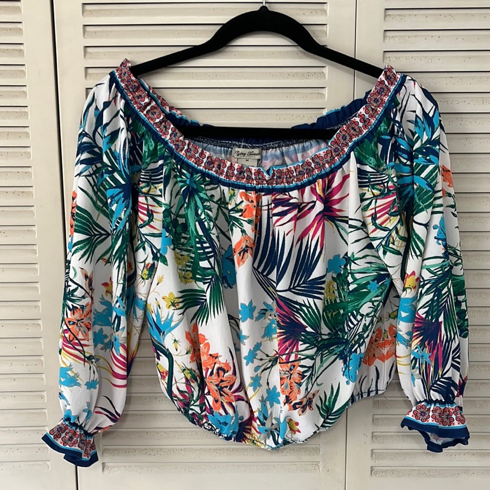Flying Tomato Off-shoulder Top, Size M